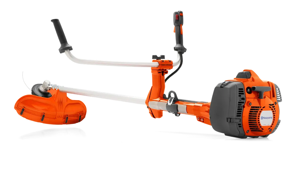 Débroussailleuse HUSQVARNA 545 RX thermique 45.7 cm³, 2.85 CV, X-Torq, antivibration LowVib. Idéale pour les travaux forestiers intensifs. Harnais Pro Balance X inclus.