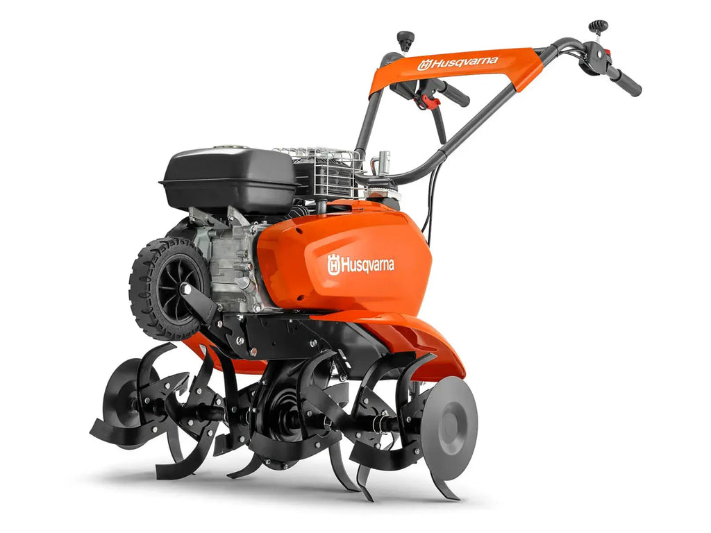 Motoculteur HUSQVARNA TF 435 : moteur Honda GP 160, 80 cm de largeur, 6 fraises, transmission chaîne et courroie. Idéal pour le labour, binage et travail du sol en jardin et potager.