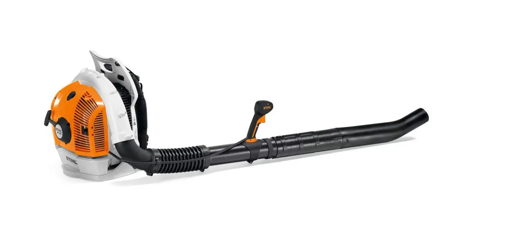 Souffleur à dos STIHL BR 550 : puissant, ergonomique et idéal pour pros des grands espaces.