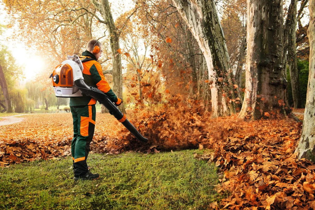 Souffleur à dos STIHL BR 700 : ultra puissant, ergonomique et idéal pour pros des grands espaces.