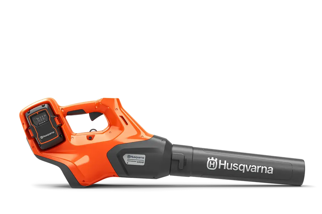 Souffleur HUSQVARNA 525iB à batterie 36V, puissant, léger et silencieux. Débit 800 m³/h.