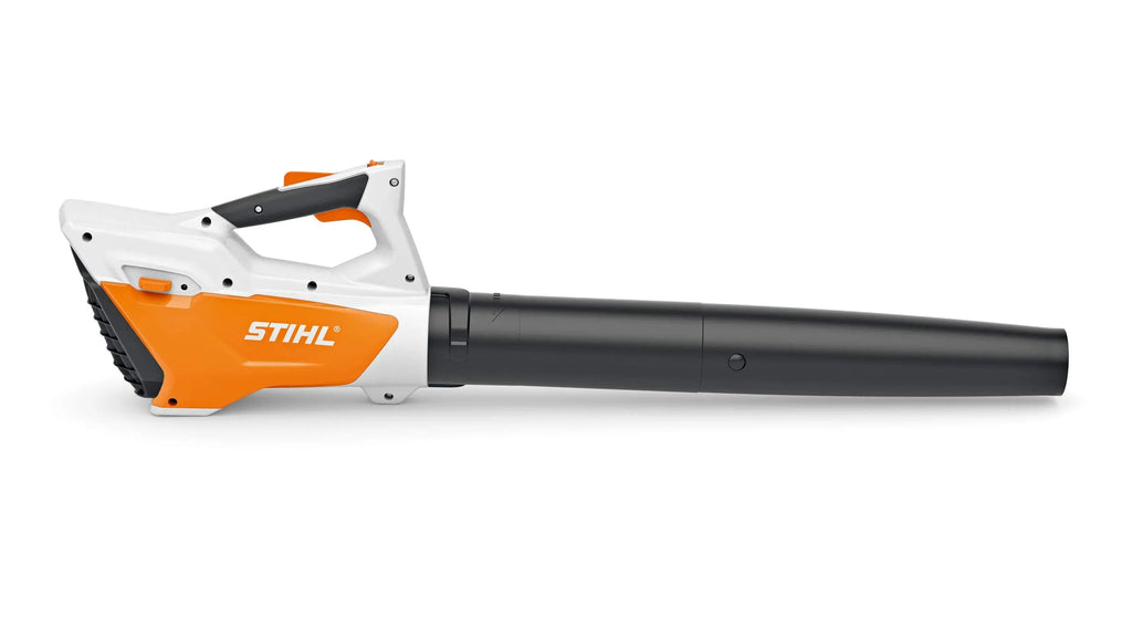 Souffleur STIHL BGA 45 : léger, silencieux et prêt à l’emploi pour l’entretien quotidien. 