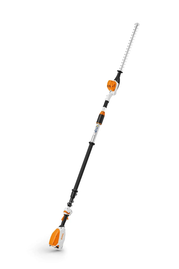 Taille-haie perche STIHL HLA 86 : perche télescopique 260-330 cm, coupe 500 mm, dents 33 mm, moteur silencieux 36 V. Léger, ergonomique, idéal pour haies hautes.