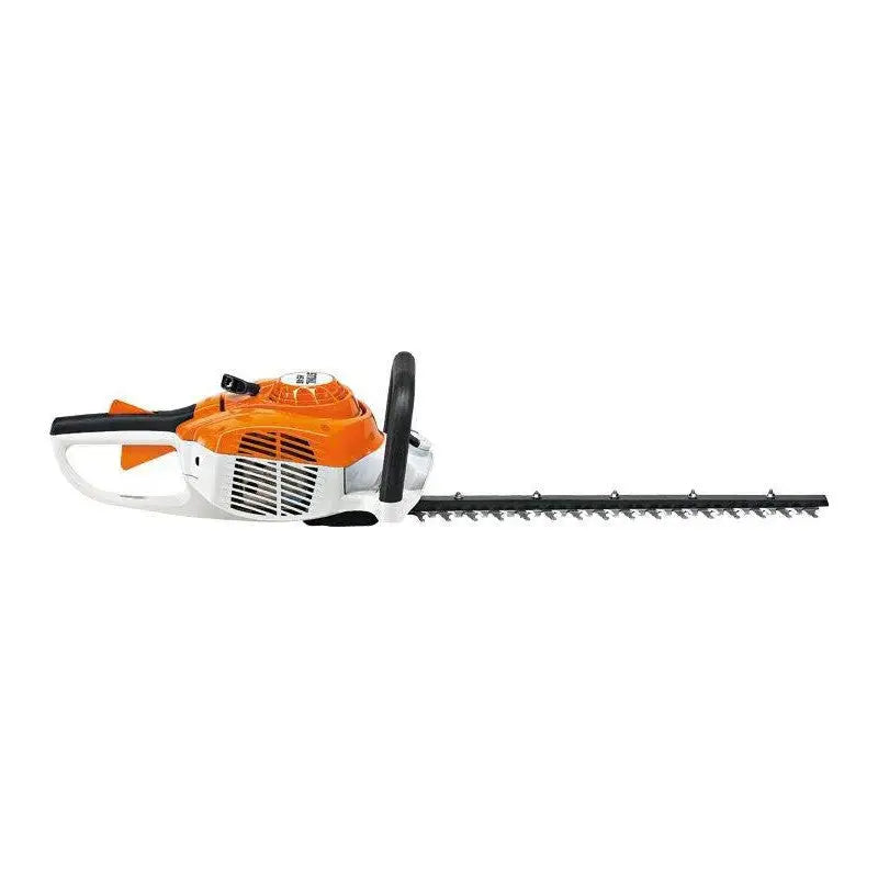 Taille-haie STIHL HS 56 C-E : moteur thermique 2 temps, coupe 600 mm, poids léger de 4,5 kg, écartement dents 30 mm. Performant, confortable et durable pour l’entretien de vos haies.