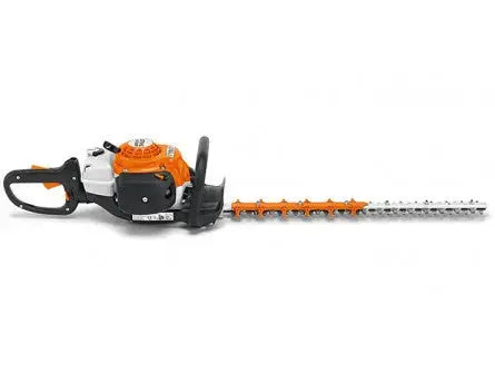 Taille-haie STIHL HS 82 R : lamier 750 mm, écartement 38 mm, moteur thermique 0,70 kW. Parfait pour la taille de haies épaisses avec puissance, confort et efficacité professionnelle.