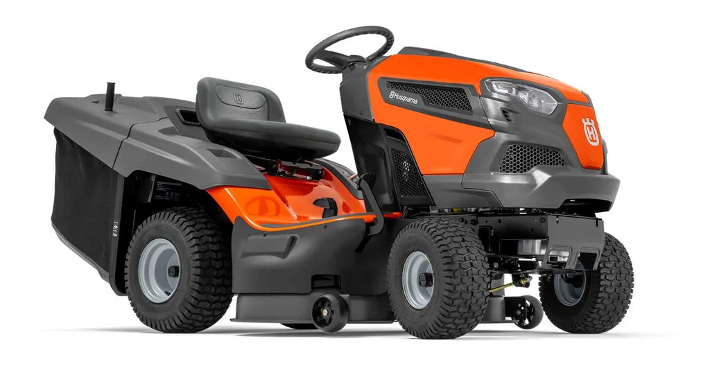 Tondeuse HUSQVARNA TC 139 T, moteur 15 CV, coupe 97 cm, bac 320 L, hydrostatique, robuste et maniable.