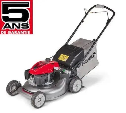 Tondeuse thermique tractée Honda HRG 536 VKEH, moteur GCVx 170, coupe 53 cm, Smart Drive, mulching intégré, bac 73L. Idéale jusqu’à 1500 m² avec confort et performance assurés.