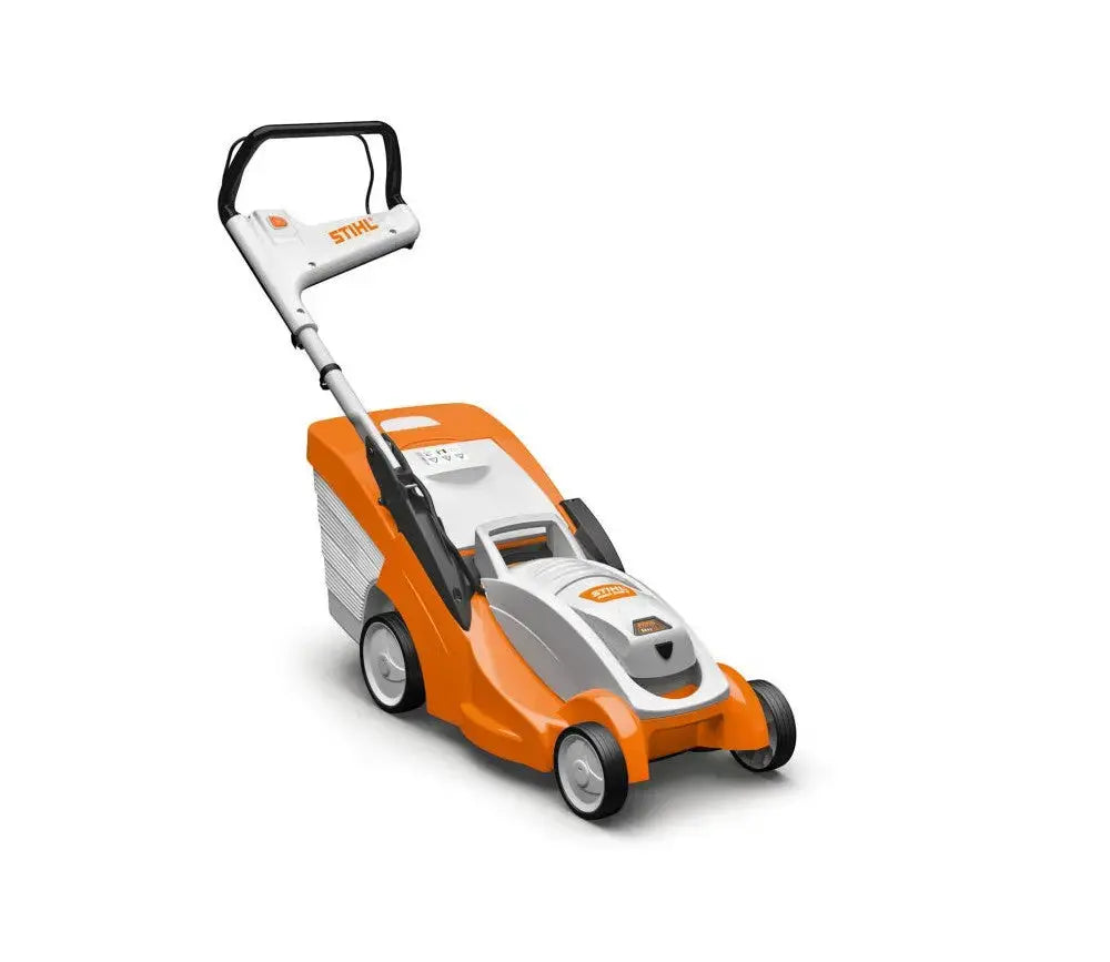 Tondeuse à batterie STIHL RMA 339 C (Nue) – 36V, 39 cm, bac 40 L, 16 kg. Mode ECO, guidon repliable. Pour 300 m². Compatible AK. Sans batterie ni chargeur.