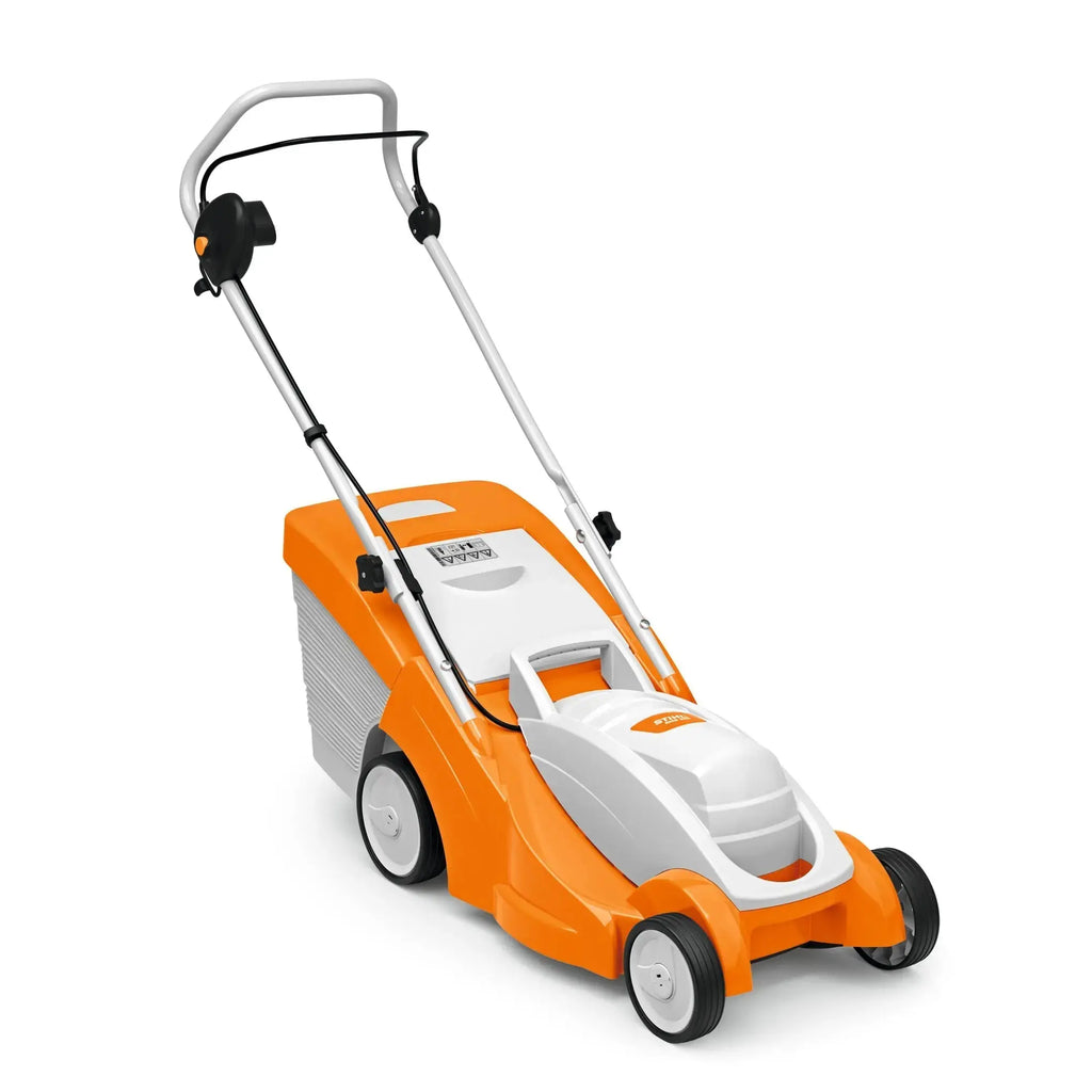 Tondeuse STIHL RME 339 électrique légère 39 cm. Pour petits jardins. Bac rigide 40 L, guidon repliable, hauteur de coupe centralisée. Fonction mulching en option.