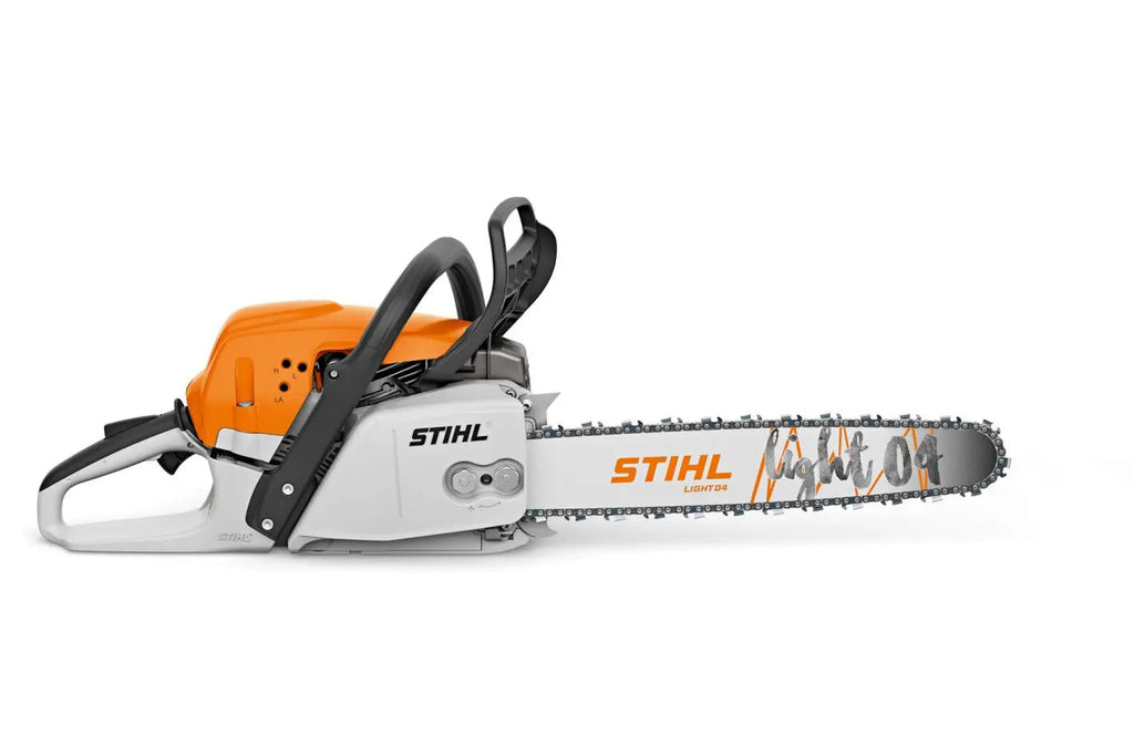 Tronçonneuse STIHL MS 271 C-BE : thermique 2,6 kW, coupe 45 cm, poids 6,2 kg. Démarrage ErgoStart. Livrée avec guide et 2 chaînes STIHL. Efficacité pro.